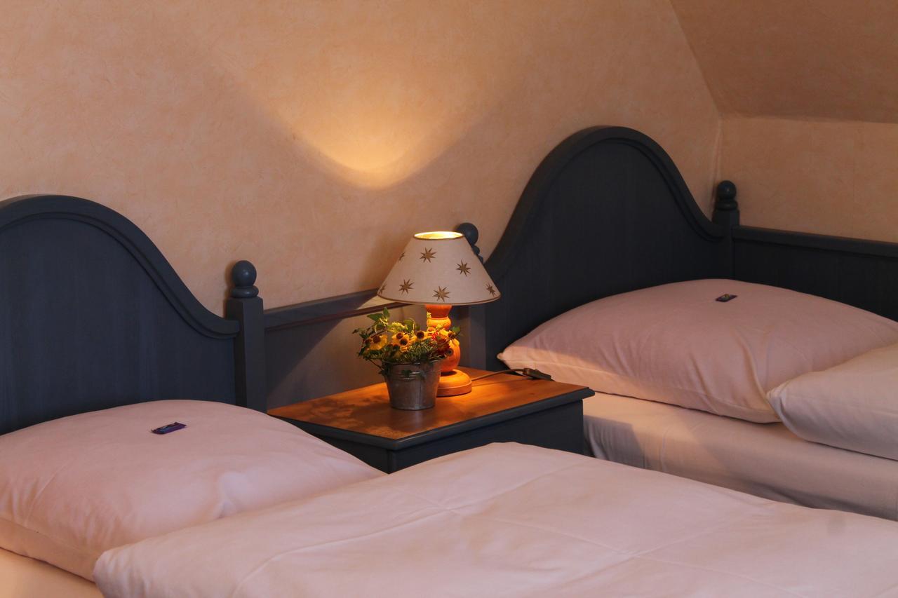 Hotel-Gasthof Zum Hirschen Durrwangen Oda fotoğraf