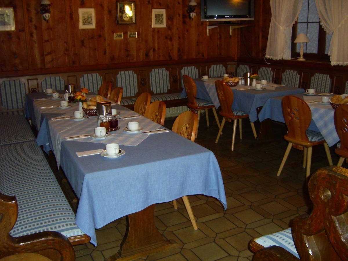 Hotel-Gasthof Zum Hirschen Durrwangen Dış mekan fotoğraf