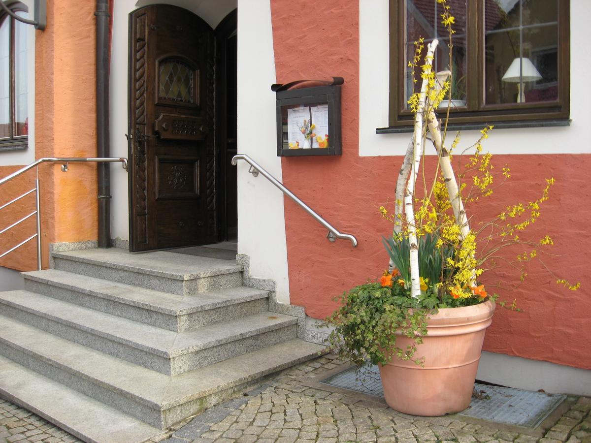 Hotel-Gasthof Zum Hirschen Durrwangen Dış mekan fotoğraf